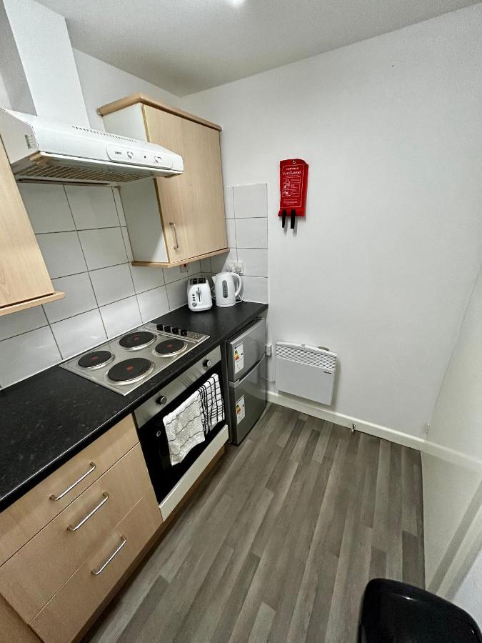 Bradford Service * Bradford (West Yorkshire)